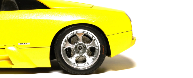 Illustration for article titled The 1/18 Lamborghini Murcielago, by AUTOart
